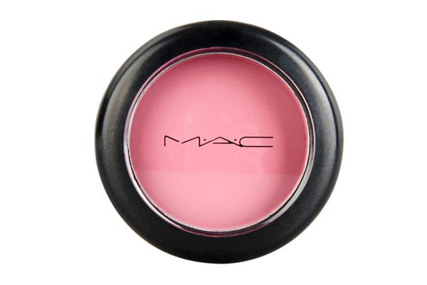 腮红是涂在哪个位置 腮红有什么用处