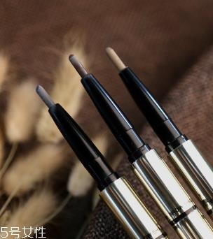 圆脸怎么画眉毛？眉毛挑高拉长