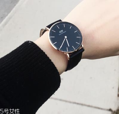 dw手表最便宜的多少钱 学生党福音