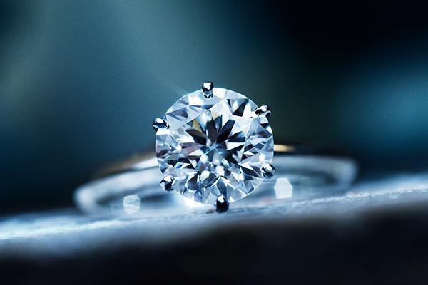 黄金和钻石哪个更保值 黄金和钻石哪个流动性好