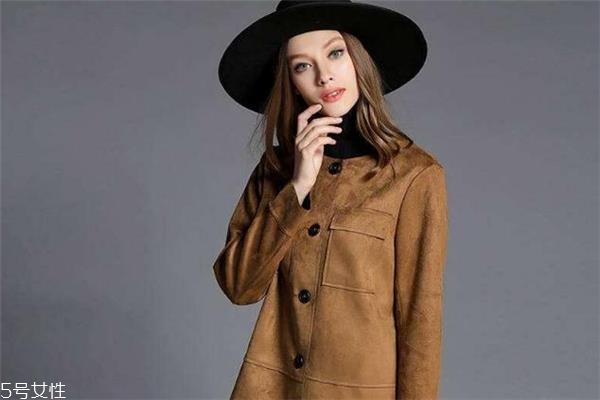 咖啡色衣服适合什么肤色 适合自己最重要