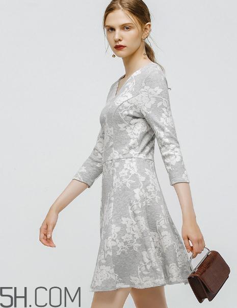 max co衣服贵吗？max co衣服什么价位？