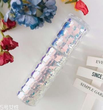 精华液二十岁能用吗？适合二十岁用的精华液