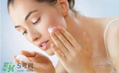 ​卸妆膏乳化是什么意思？卸妆膏怎么乳化