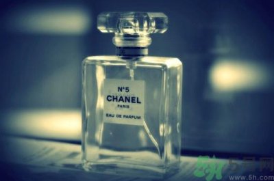 ​香水可以带上飞机吗?香水可以托运吗