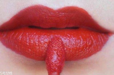 ​如何正确使用口红 使用口红后的几个小技巧
