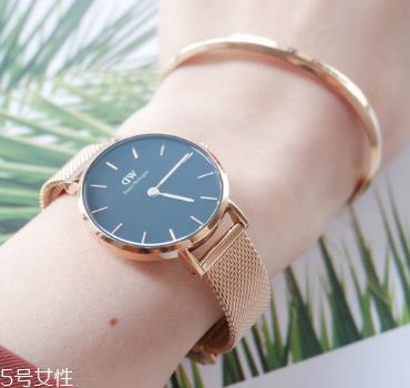 dw手表代购多少钱 比国内便宜很多