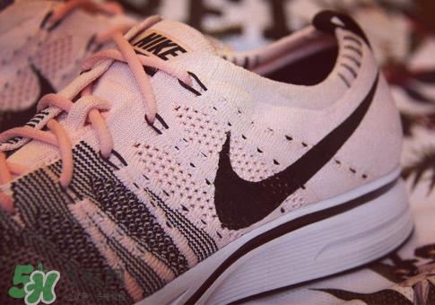 nike flyknit trainer sunset tint多少钱？耐克编织跑鞋专柜价格