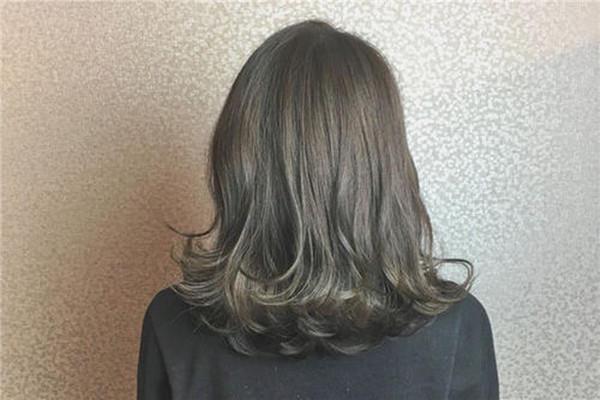 烫发后怎么护理 烫染发为什么不适合同时进行