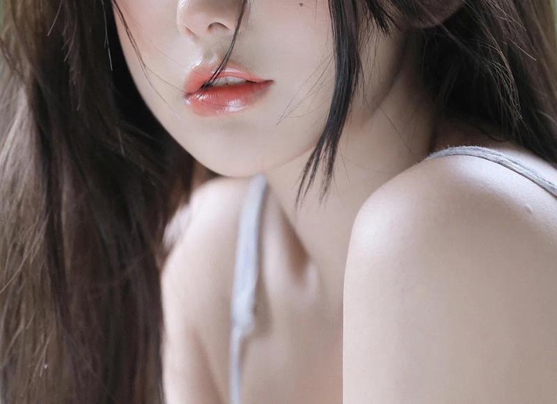 二婚女人朋友圈发孩子（晒朋友圈刺痛前夫的心）