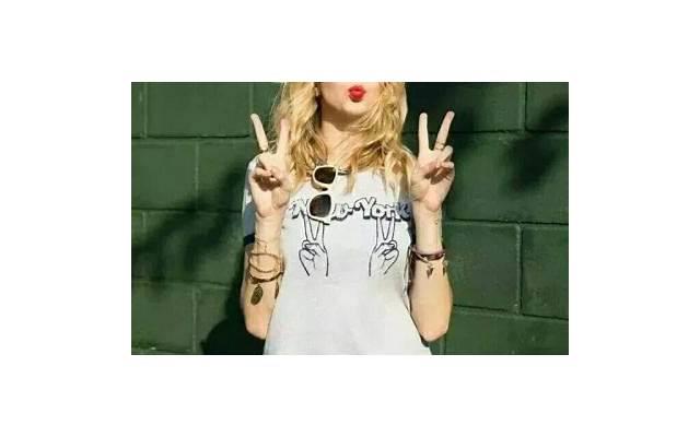 男人微信发来晚安聪明女人的回复(女人说晚安高情商男人回复)