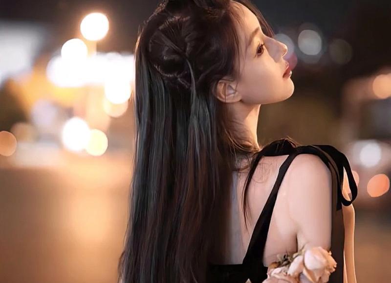 妮妮文案（亲情谈钱伤感情的说说）