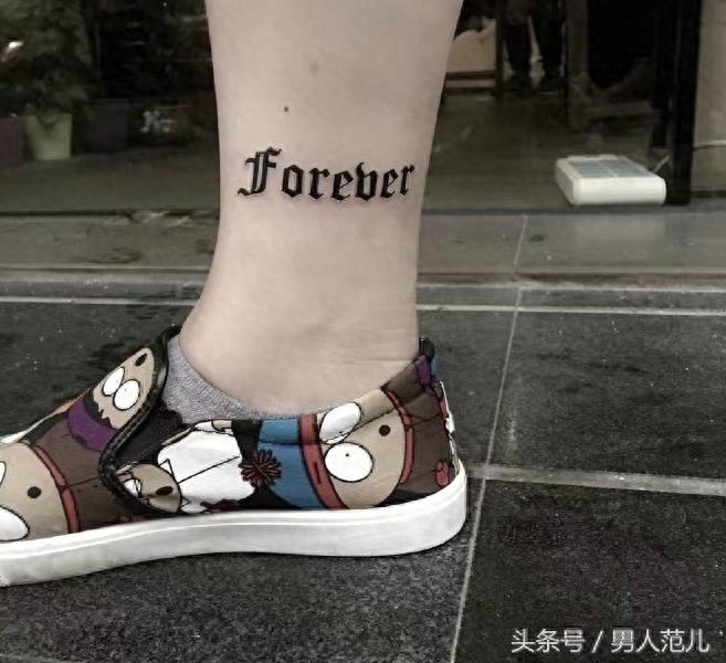 要纹身就要纹得时髦点，这些英文纹身超有范儿！