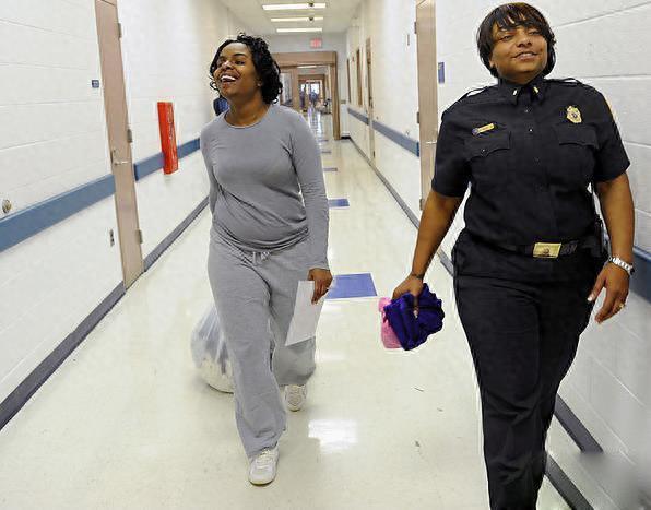 美国女子监狱真实生活纪实