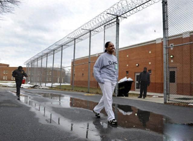 美国女子监狱真实生活纪实