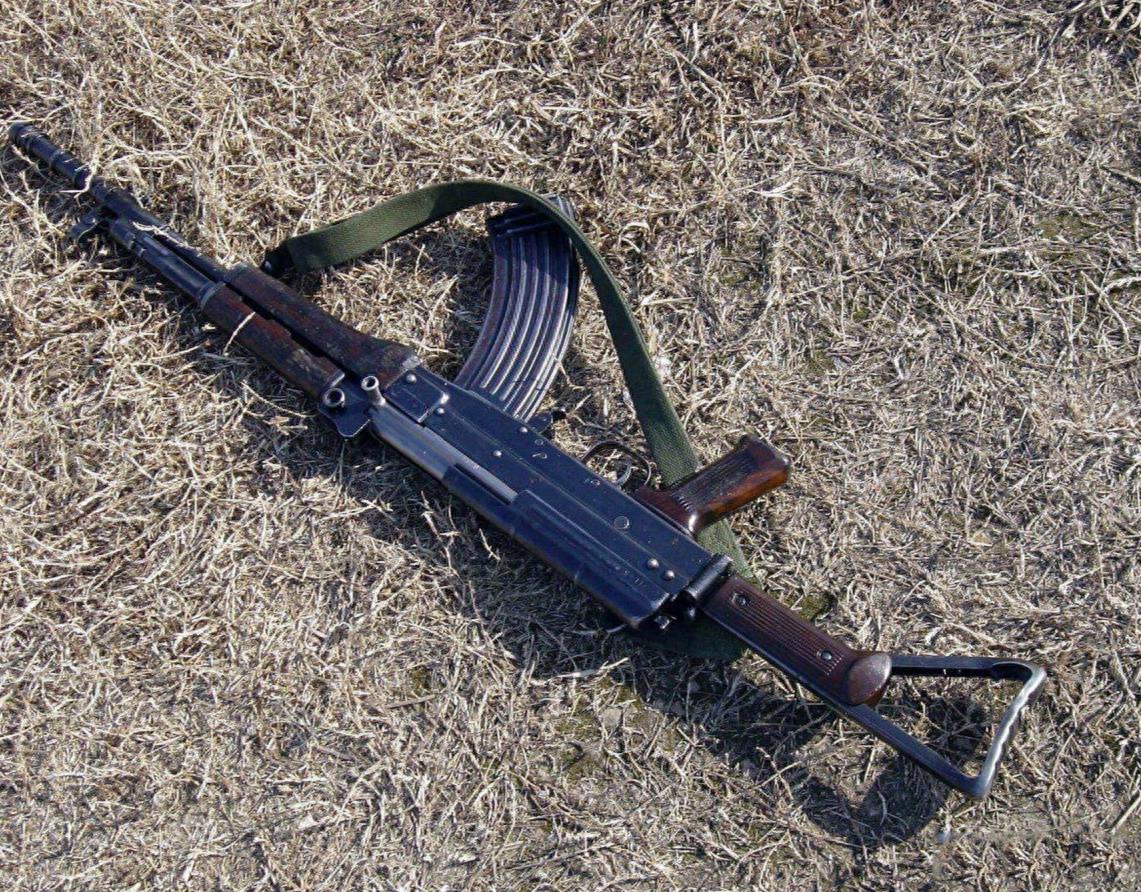 81式自动步枪 中国军队的制式步枪