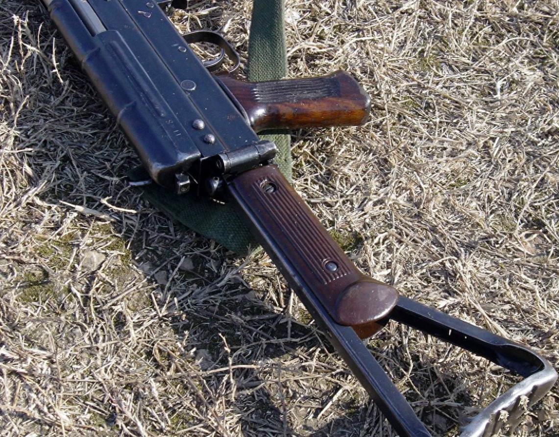 81式自动步枪 中国军队的制式步枪