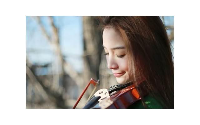 中午的时候怎么和女生开场白，中午怎么和女生聊天开头