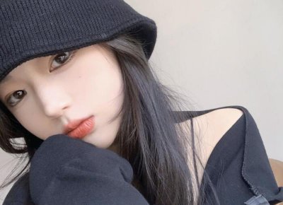 ​情商高的聊天技巧和女生，让她有如浴春风的舒适感