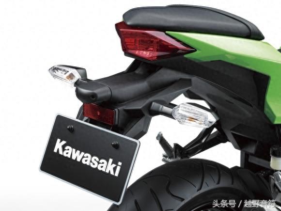 川崎 Ninja 250 小忍者ABS版 4.39万元