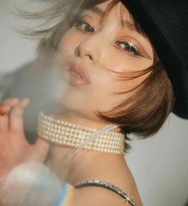 ​“甜美女演员吉川爱，未来能否成为日本演艺圈的璀璨之星？“