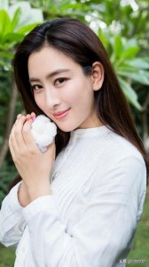 ​歌曲音频｜《想让雨滴问问你》–  王馨