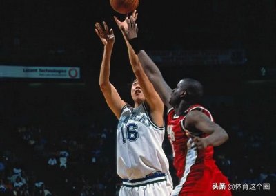 ​王治郅当年“叛逃”事件，到底是怎么回事？