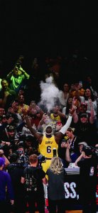 ​詹姆斯十项数据力压乔丹，谁才是篮球界第一人？