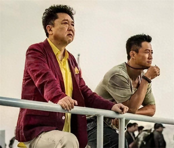 95后小生屈楚萧是怎么凉的（屈楚萧事件是怎么回事）-