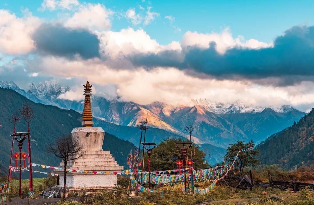 夏天最适合旅游的地方（12个夏天最值得去的地方推荐）-