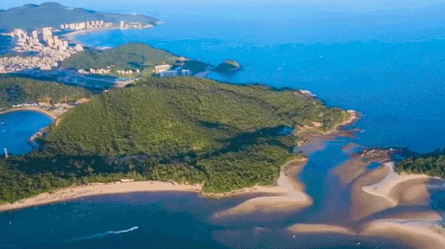 夏天最适合旅游的地方（12个夏天最值得去的地方推荐）-