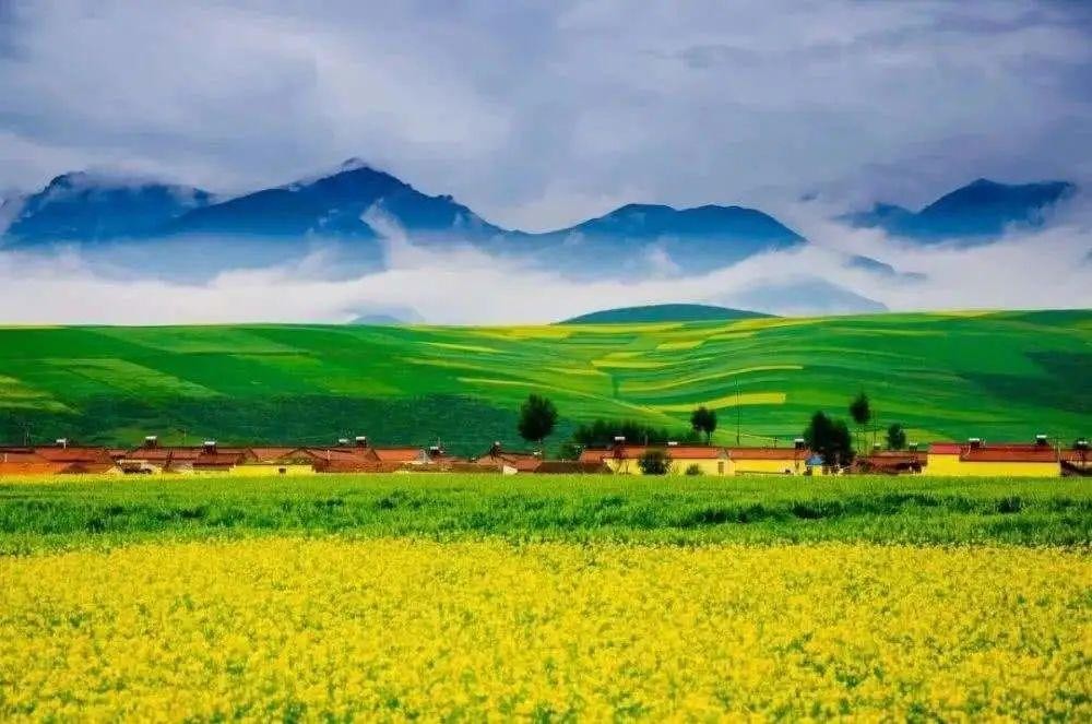 夏天最适合旅游的地方（12个夏天最值得去的地方推荐）-