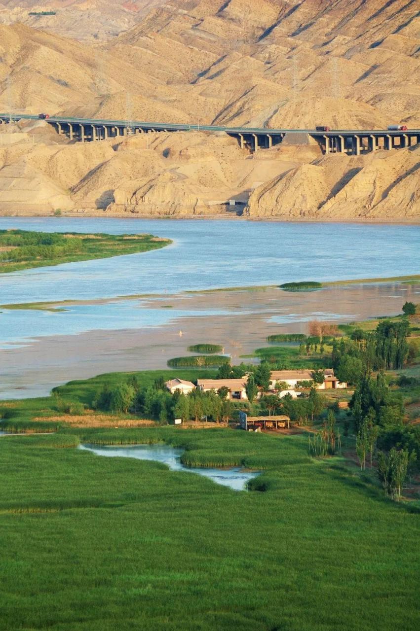 夏天最适合旅游的地方（12个夏天最值得去的地方推荐）-