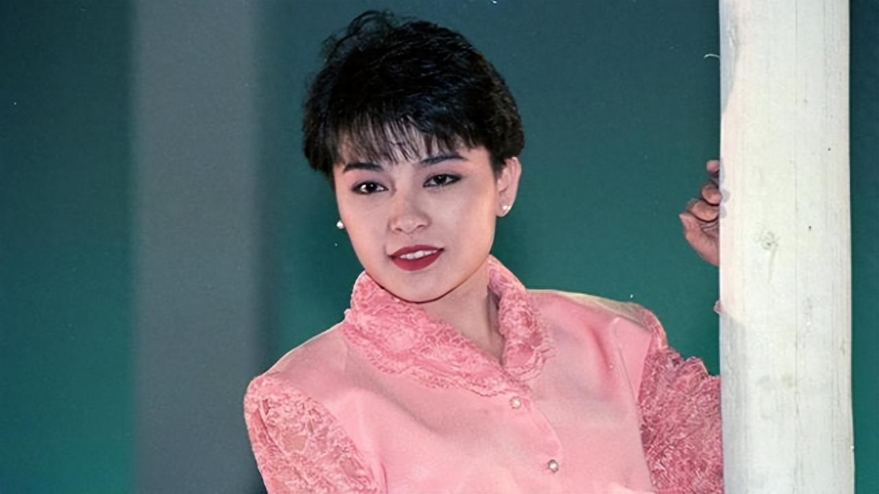 歌手何静现状及个人简历（何静的人生经历及两段婚姻）-