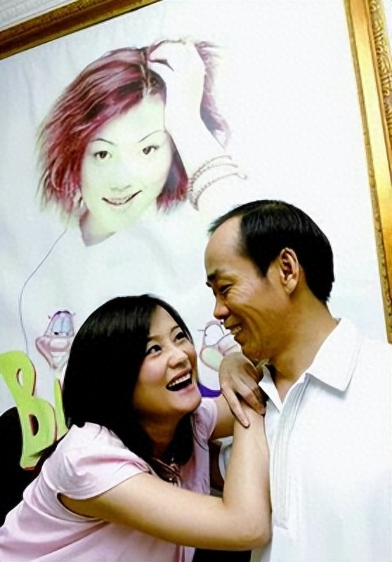 歌手何静现状及个人简历（何静的人生经历及两段婚姻）-