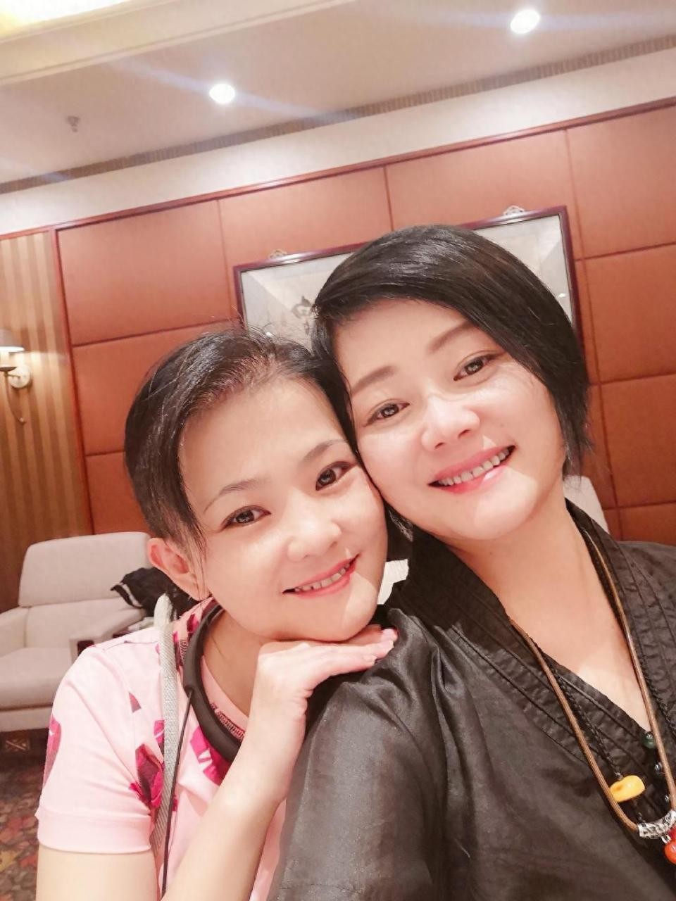 歌手何静现状及个人简历（何静的人生经历及两段婚姻）-