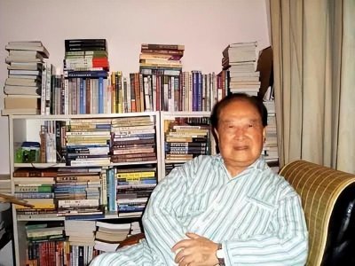 ​汪道涵：原上海市市长，父亲是同盟会元老，长子是中将，90岁逝世