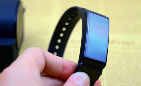 华为手环b2隐藏功能（哪面都有范儿的智能手环）(1)