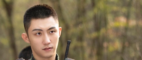 李沁和黄景瑜合作的电视剧,如何评价黄景瑜和李沁主演的《爱上特种兵》?图2