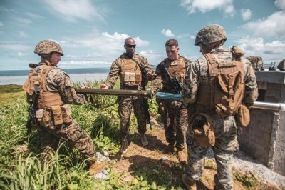 ​美国军种部队参谋长是四星上将，中国军种部队参谋长是什么军衔？