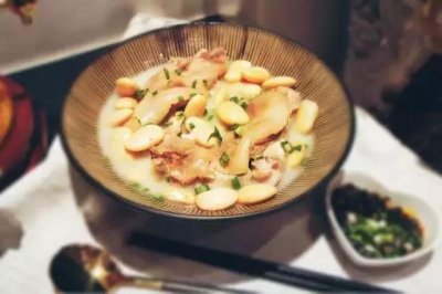 ​周末美食：老妈蹄花