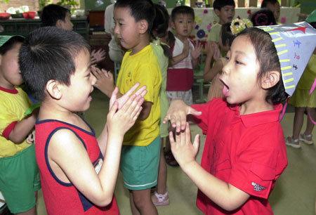 幼儿园最新拍手律动（幼儿园常用小律动）(6)