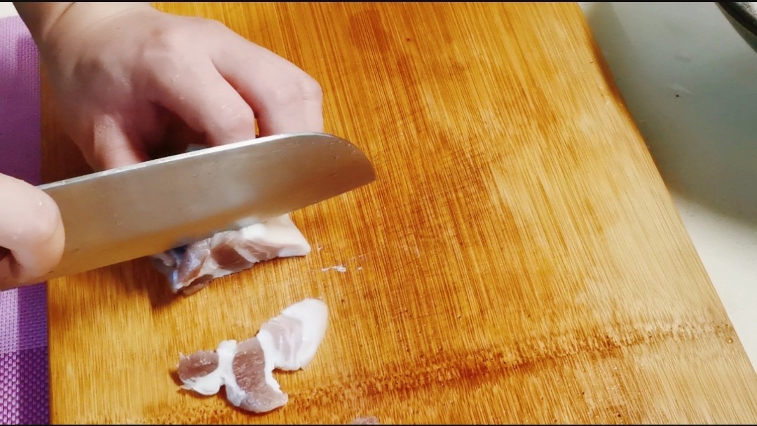 咸肉冬瓜汤怎么做（咸肉冬瓜汤的美食教程）