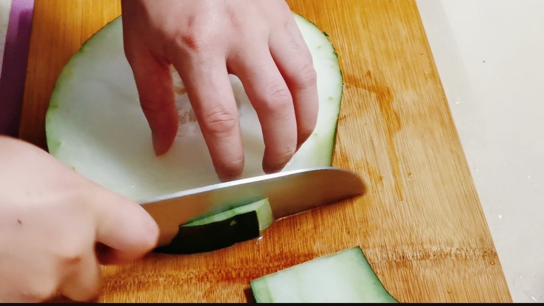 咸肉冬瓜汤怎么做（咸肉冬瓜汤的美食教程）