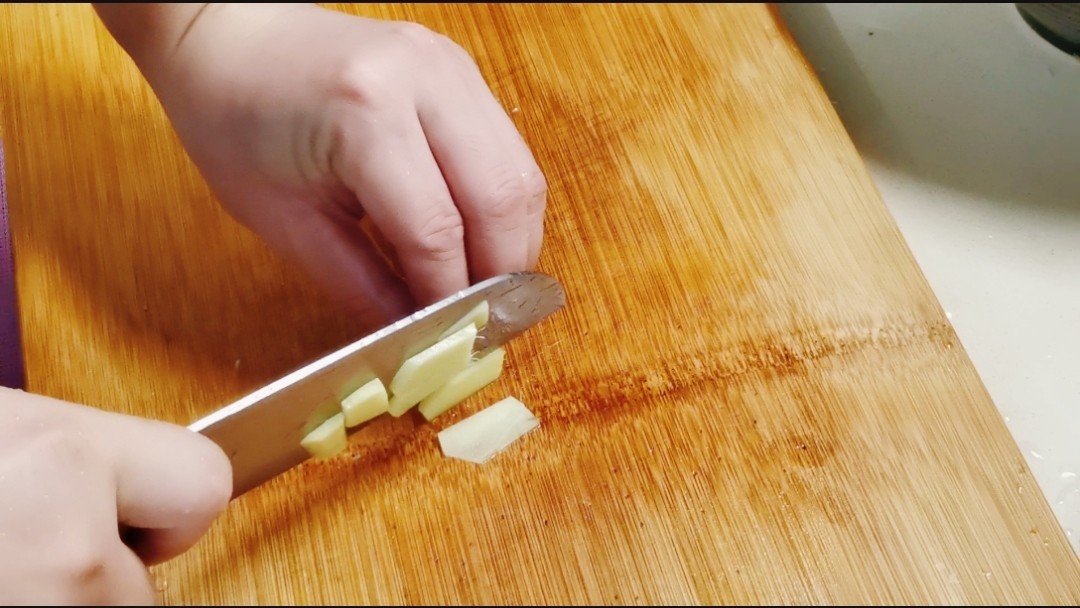 咸肉冬瓜汤怎么做（咸肉冬瓜汤的美食教程）