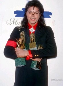 ​迈克尔杰克逊音乐为何征服了全世界?麦当娜称一生征服不了的男人