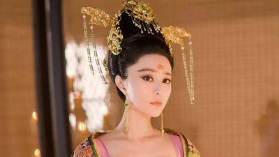 ​杨玉环是谁的老婆（杨玉环是唐玄宗的儿媳，唐玄宗封她为贵妃，为啥没人反对？