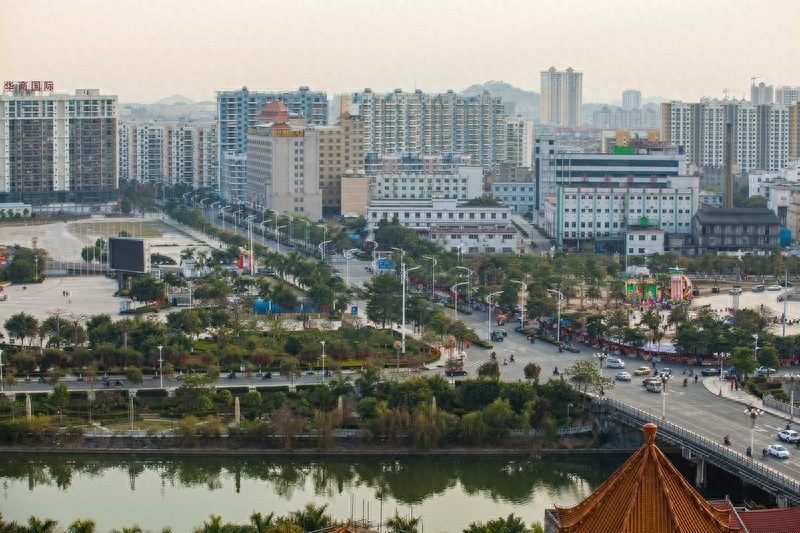 玉林，“岭南美玉，胜景如林”，自古享有“岭南都会”之美誉