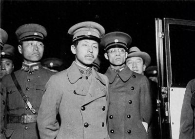 ​他是东北军名将，抗日奋勇争先，为何1949年跑去四川乡下种田？