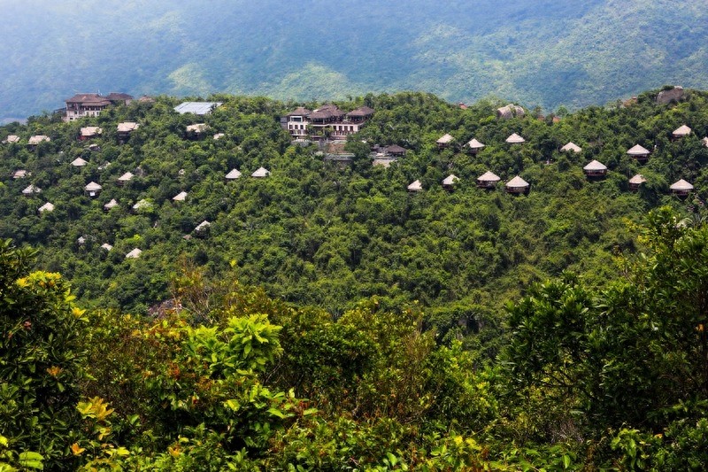 亚龙湾热带天堂森林公园，海南省第一座滨海山地生态观光森林公园